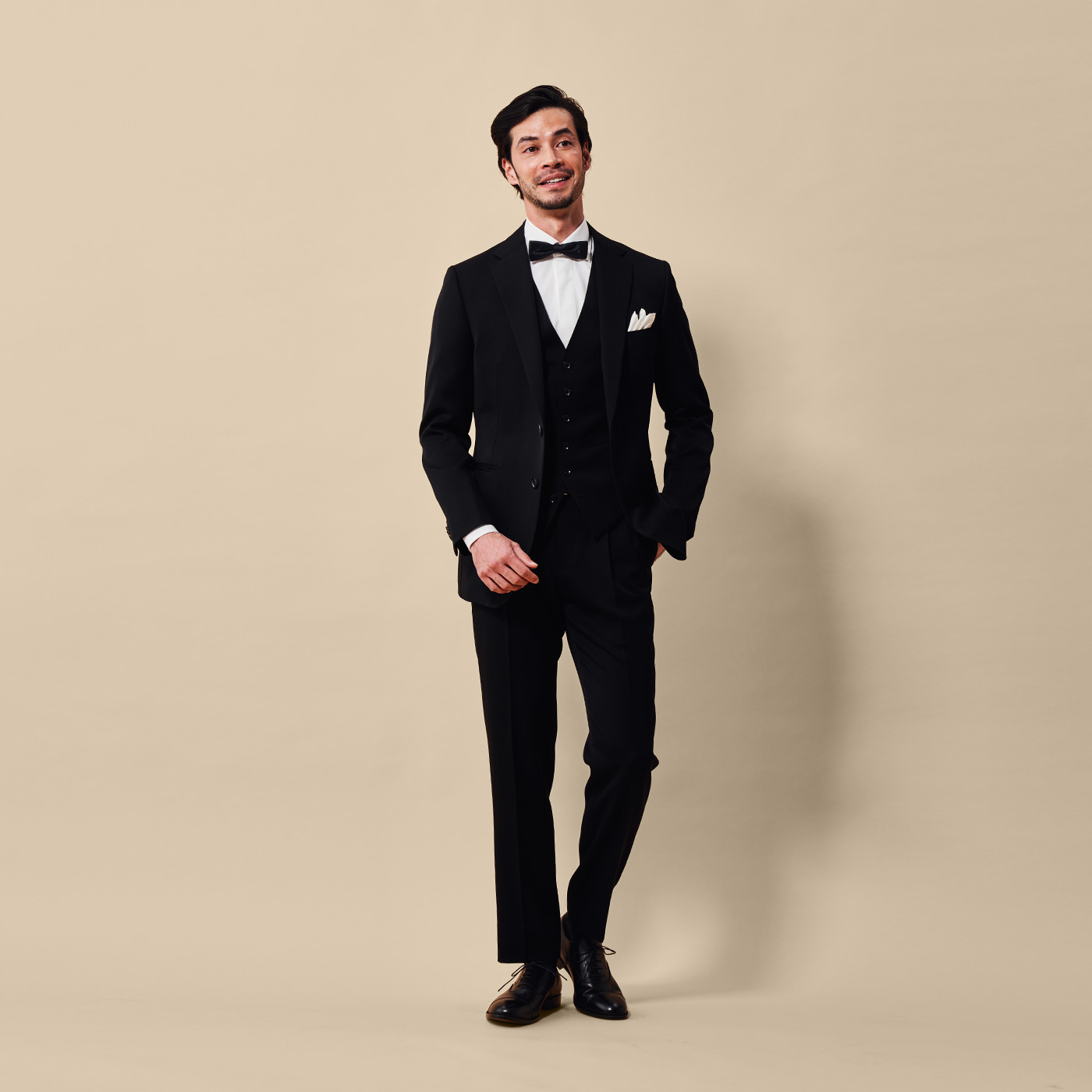 結婚式お呼ばれで蝶ネクタイはOK？マナーやおしゃれな着こなし術を紹介結婚ラジオ結婚スタイルマガジン