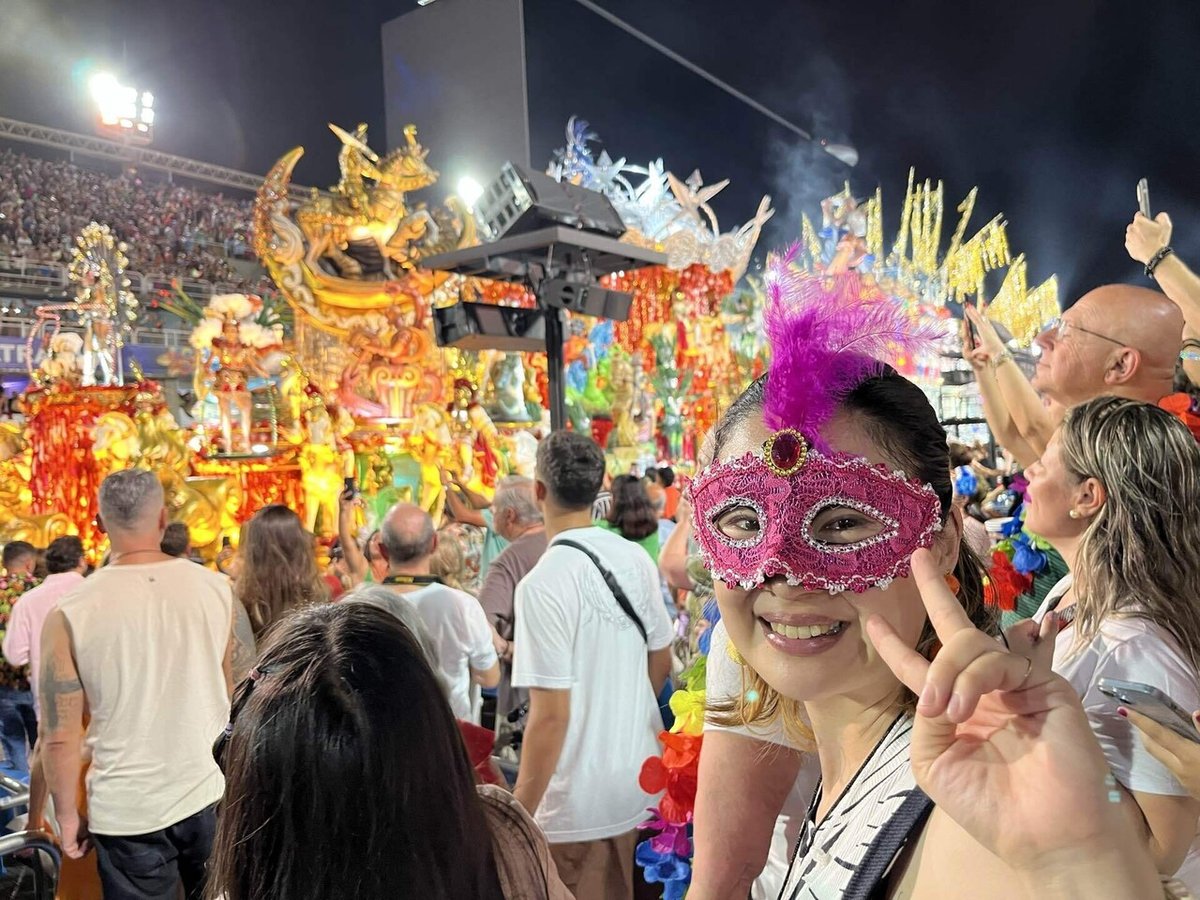 2025年3月8日 「リオのカーニバル」チャンピオンパレード。本場でリアルのカーニバル体験が可能です！ - 現地通信 -公式 たびチョク現地コーディネーターとつくるオプショナルツアーで新しい旅行スタイルの実現
