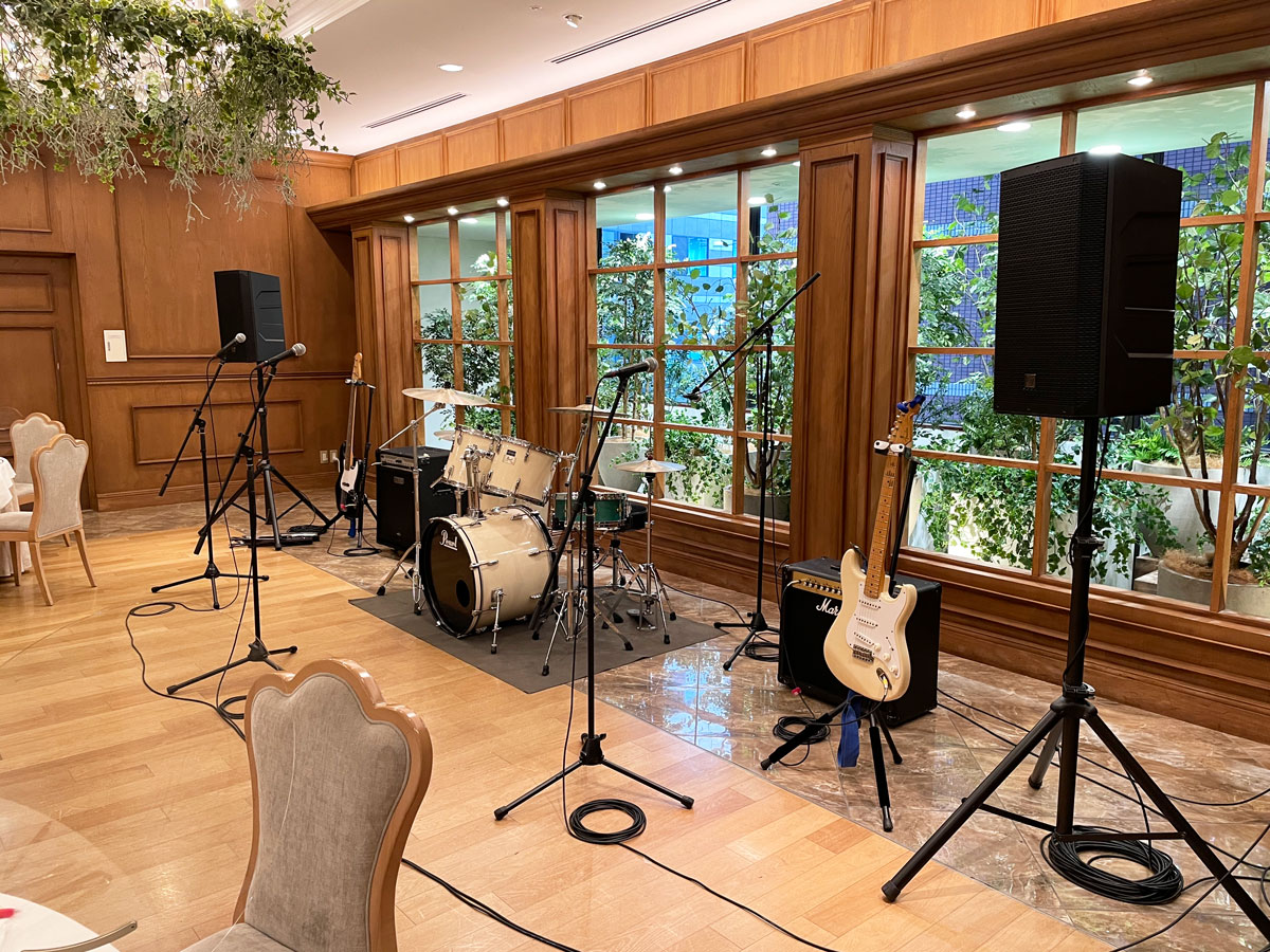 バンド・楽器演奏が手配可能な結婚式場特集！費用相場や魅力、人気の結婚式場ランキングを紹介 ウエディングパーク