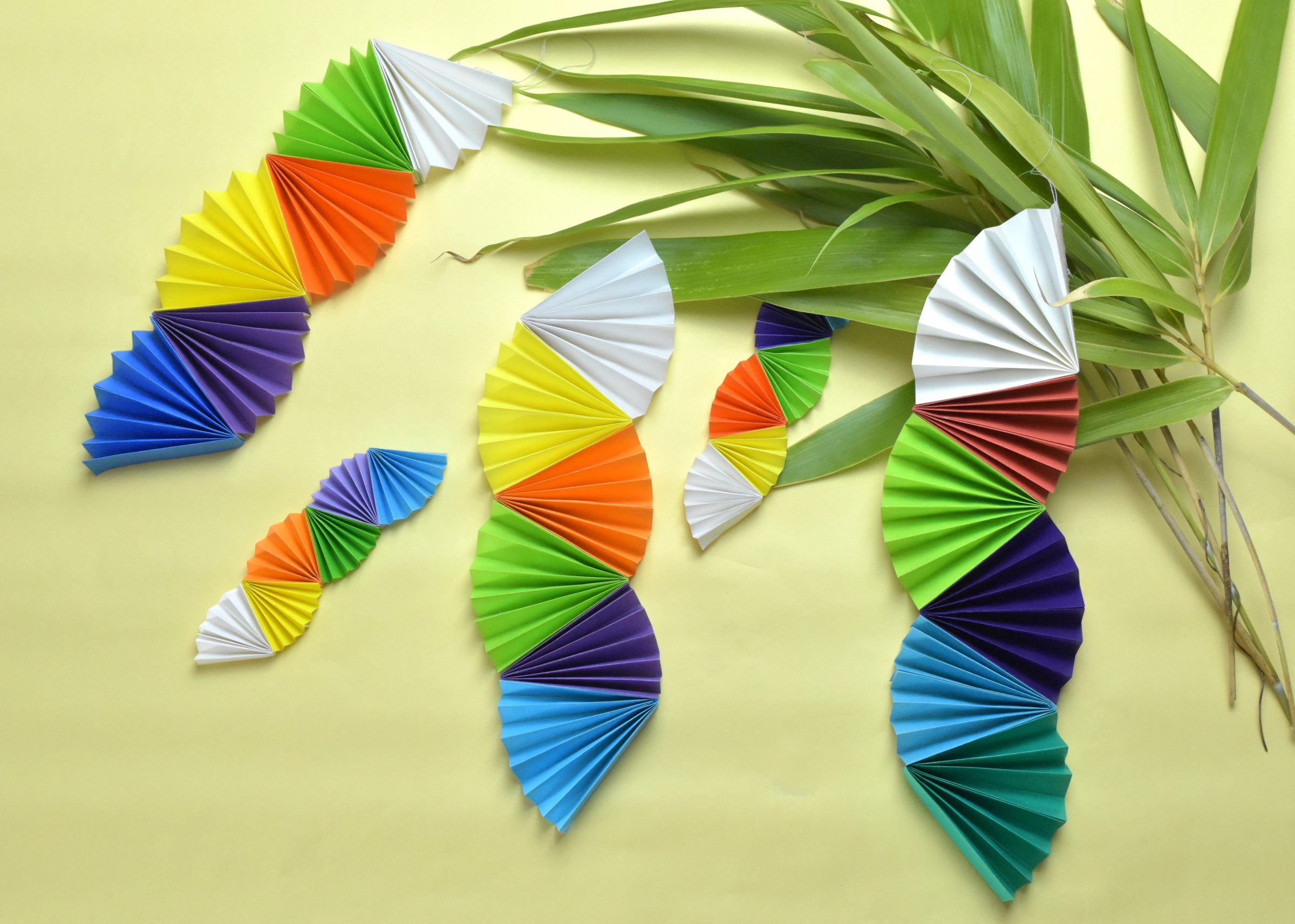 七夕の飾りに！折り紙で簡単に作れるおしゃれな『流れ星』の折り方！Howpon ハウポン