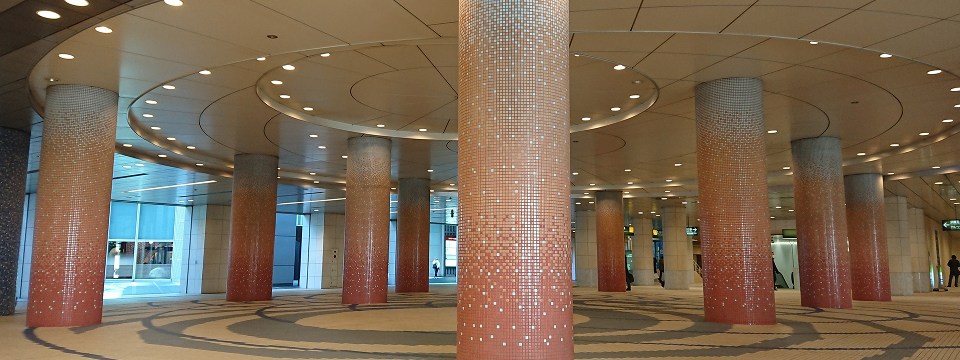 259812 sweettyz Instore Live in JAPAN 汐留シオサイト地下歩道イベントスペース