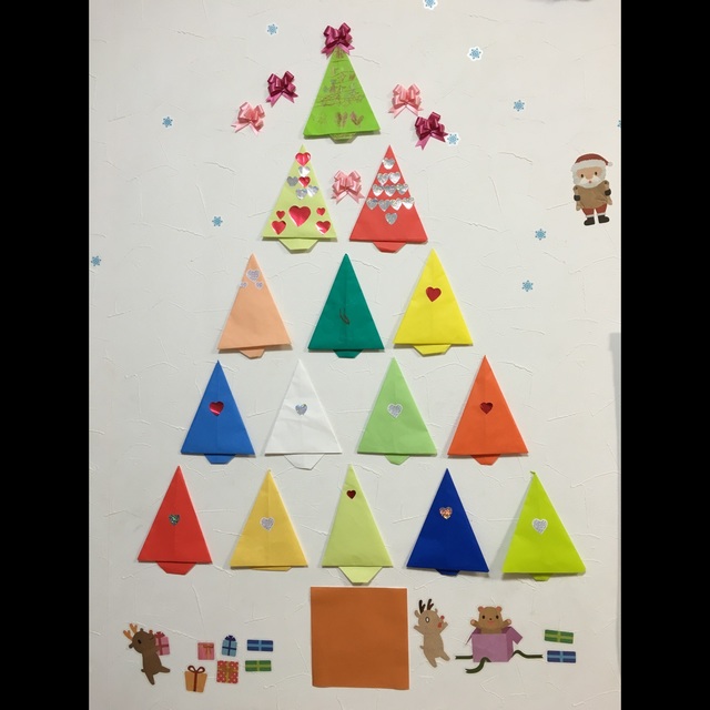 クリスマスツリー製作キット クリスマス ツリー 壁面飾り 保育 冬製作 12月の通販 by moco＊CRAFT's shopラクマ