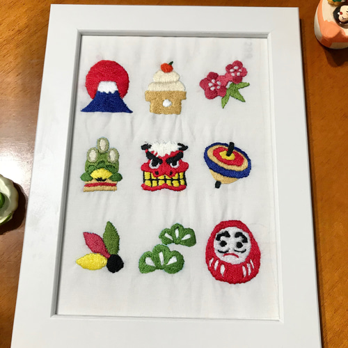 端午の節句のミニタペストリー〜『刺しゅう歳時記』刺しゅうキットシリーズ: キット手づくりタウン by 日本ヴォーグ社