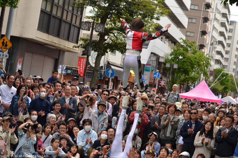 9月21日 土 、サウーヂの地元・横浜市野毛で開催された「野毛フェス2024」に出演いたしました。 パフォーマンス中に、野毛の皆様に浅草サンバカーニバル準優勝の報告も。応援してくださった皆様、主催者・スタッフの皆様、ありがとうございました！ fypsambaサンバ