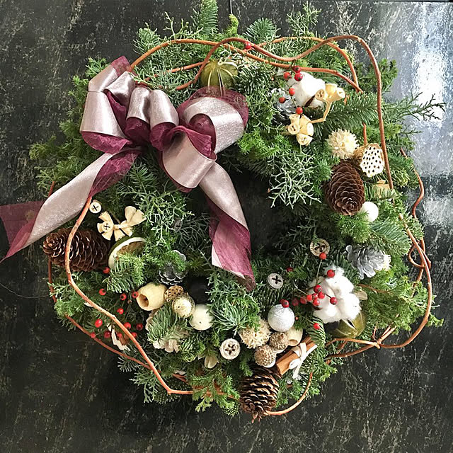 ぽんぽん毛糸の「クリスマスリース」の作り方 工作 明日の介護をもっと楽しく 介護のみらいラボ 公式