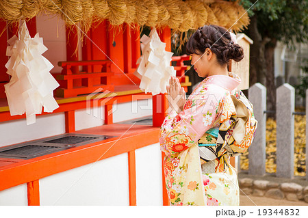 フリー画像「お参り・初詣」５枚！ 写真AC掲載中 キャラメルhanabiのフリー画像