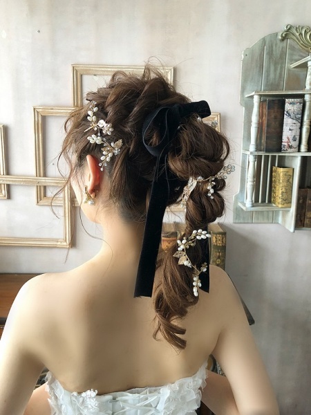 hair make:tomoka koiwa @bie_koiwa ・ ・ @studio_focus_jp でのstyling・ ・ ・艶肌メイク 結婚式準備 ビーイー 出張ヘアメイク 持ち込みヘアメイク お色直し 披露宴スタイル花嫁美容 卒花レポ ウェディングヘア ブライダル ヘアメイク 関西プレ花嫁 関東プレ花嫁