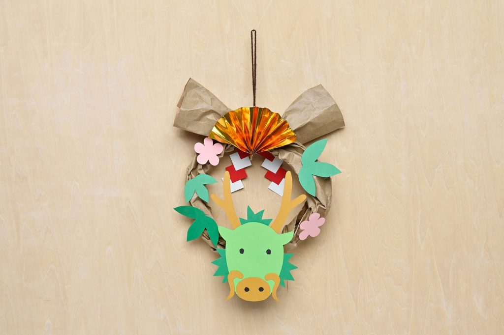 貼り絵で獅子舞