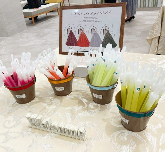 結婚式ドレス色当てクイズ 3点セット サイリウム お色直し - メルカリ