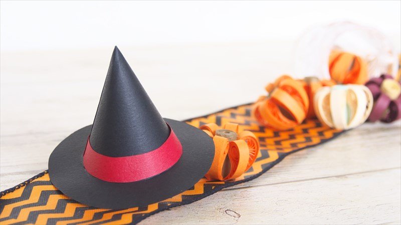 ハンドメイド 画用紙 魔女帽子25枚の通販 by こりん's shopラクマ