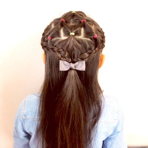秋冬ヘア リボンでロマンチックに！クリスマスヘアアレンジC CHANNEL