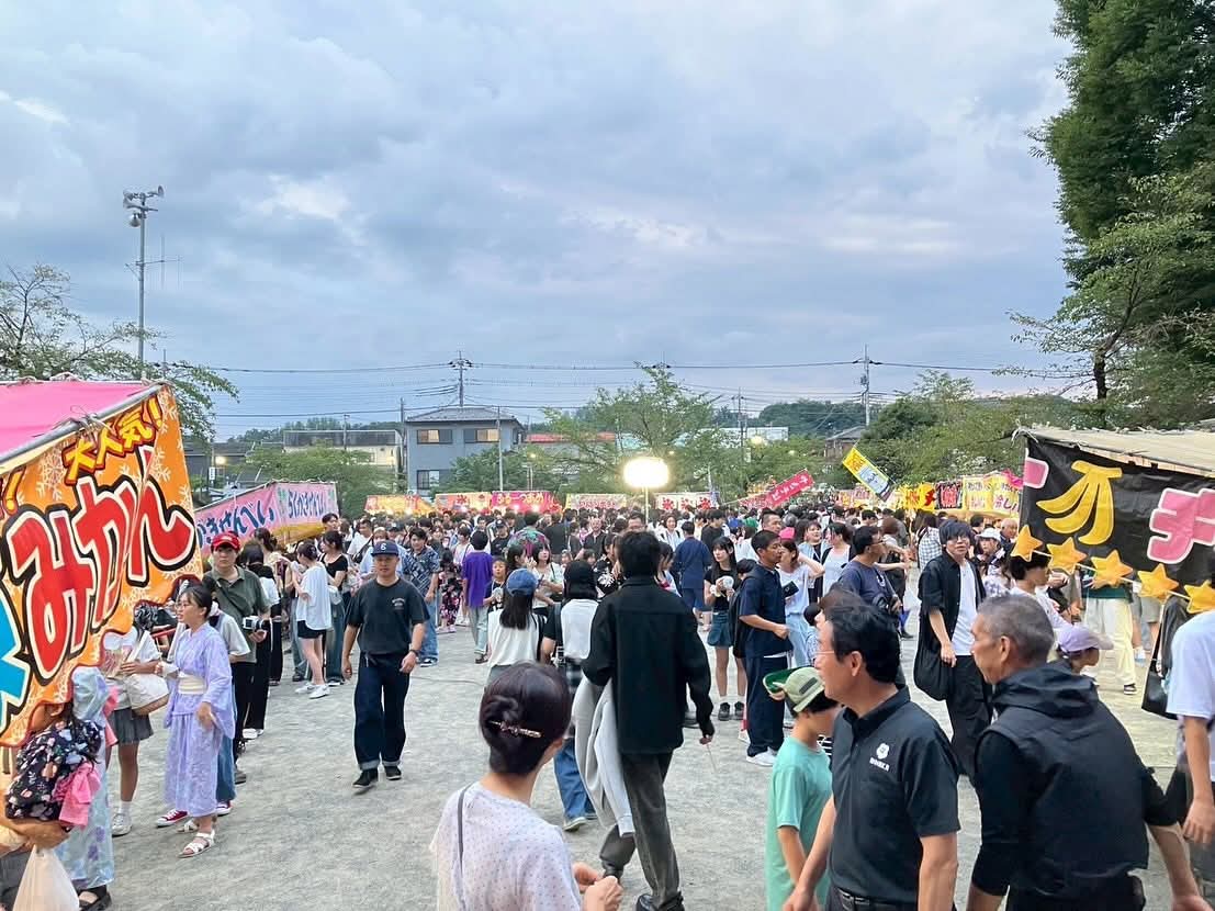 キッチンカー茶屋あおぞらです☀️ イベント出店のお知らせです！ まだまだ先のイベントですが、 小名浜の花火大会の日のイベントなので、早めに告知させていただきました🙏✨ 海が一望できるキャンプ場「かいぞくの森」様での出店です 江名の方なので少し離れていますが