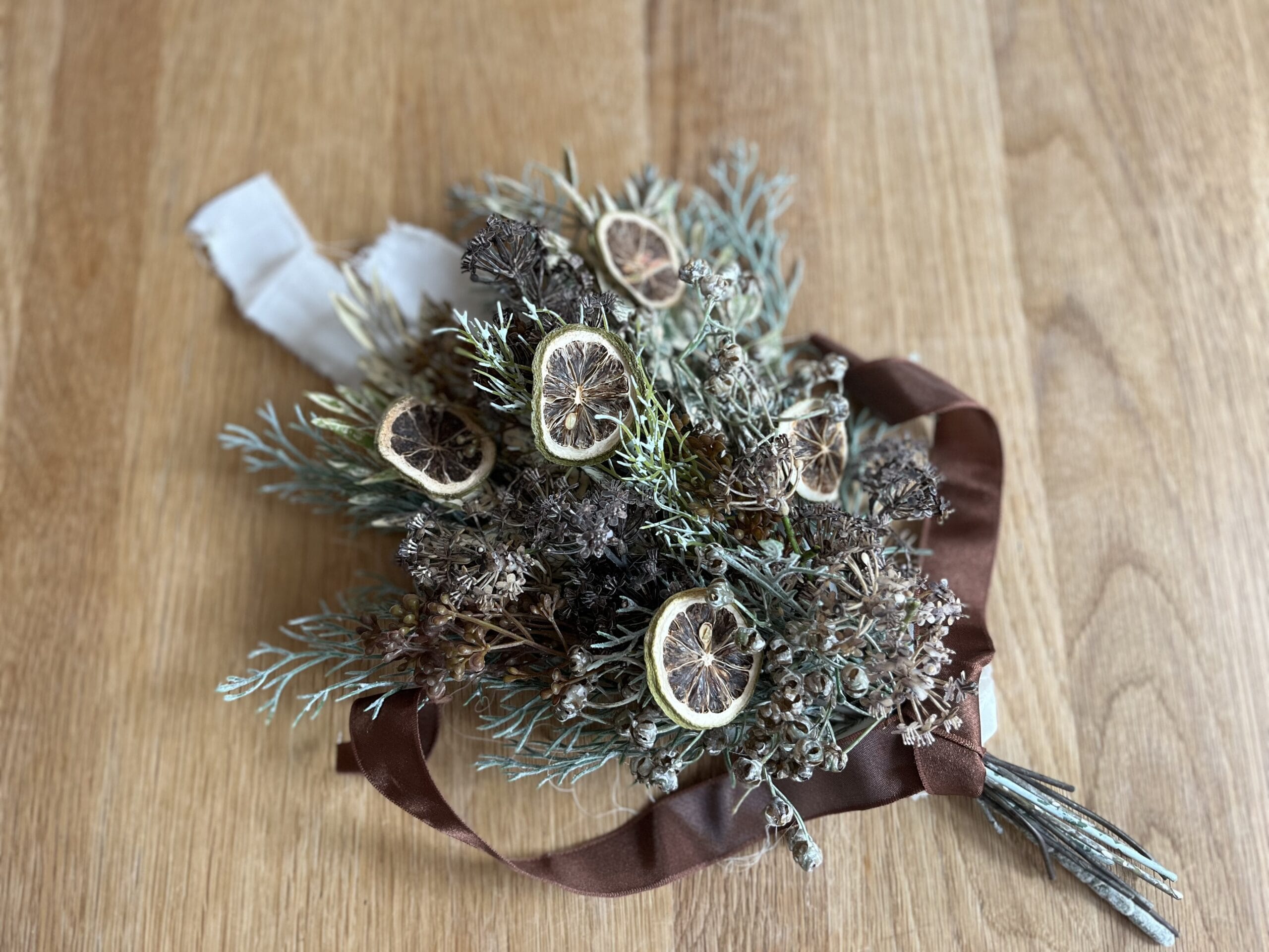 リースより簡単？おしゃれスワッグの作り方玄関や棚、テーブルもおしゃれに彩る1 1女性セブンプラス