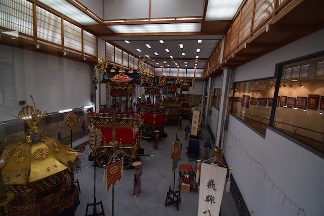 本物の秋の屋台が鑑賞できる高山祭屋台会館！駐車場・料金・所要時間を写真付きで解説みれいの旅行ブログ