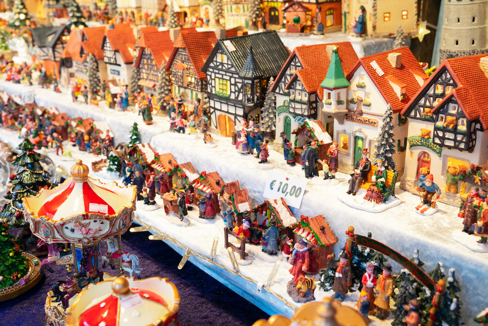 大阪梅田に「ハリー・ポッター クリスマスツリー」登場♪グランフロント大阪×魔法ワールドとコラボレーション クリスマスイベント 開催期間2022年11月10日 木 ～12月25日 日 場所は大阪駅の北側 - 魔法界ドットコムハリー・ポッター情報サイト