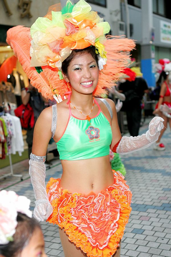 少し時間が経ちましたが😌🩵🩷 今年の 神戸まつり神戸まつり2024サンバ 10年振りの雨となりましたが雨にも負けず😆💪🏽✨ 羽根は雨に負けつつwwTucanoちゃんたちは最後まで全力笑顔！全力Samba！で 頑張りました🫶🏾💖私にとっては神戸まつりは始球式みたいなも