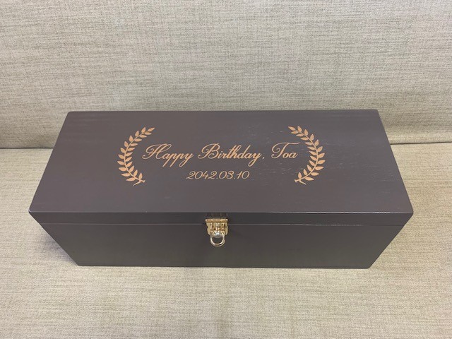 プレゼントボックス01 リボン、箱、誕生日、クリスマス、バレンタイン、ホワイトデ：イラスト無料