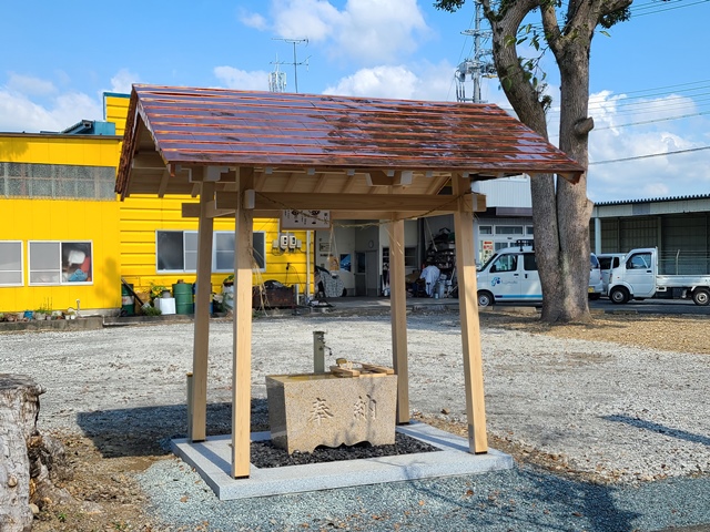 手水鉢 - 黒石市、少名彦神社の写真 - トリップアドバイザ