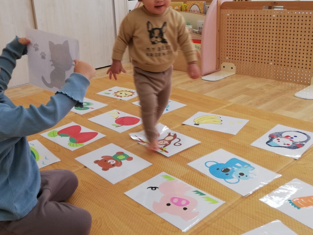 法龍寺こども園アルバム 令和3年度 1月まちっこ・ひめっこ保育園②「お正月遊び」