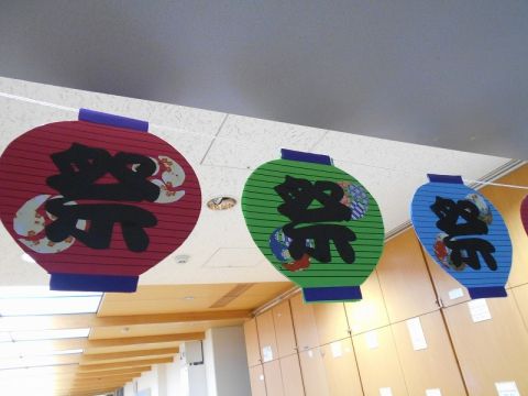 夏祭り 提灯の壁面飾り