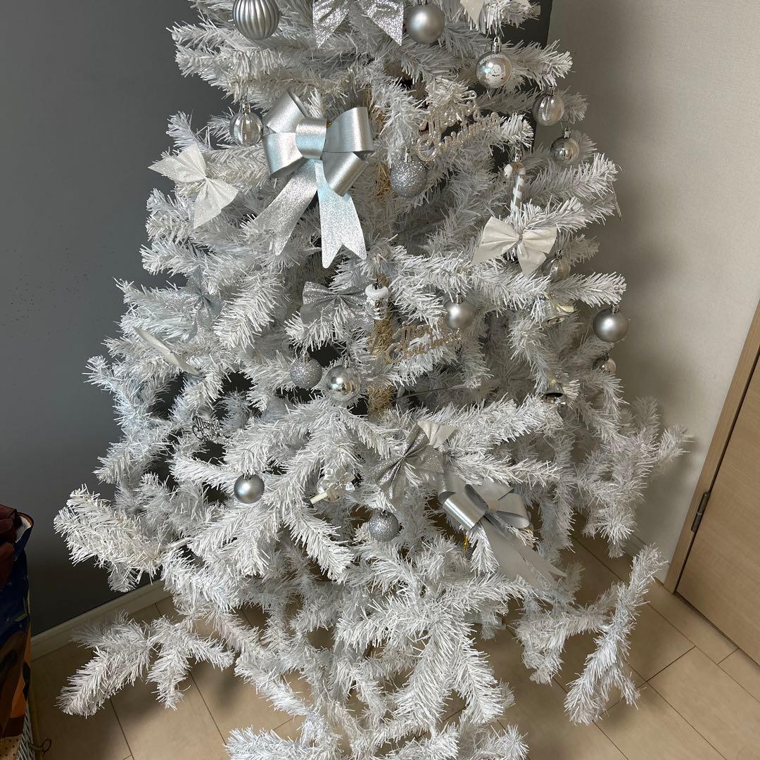 クリスマスオーナメントの白背景素材 写真素材4100397- フォトライブラリ