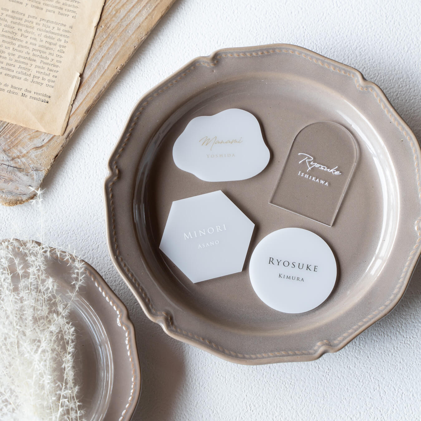 楽天市場 名入れ アクリル プレート ウェディング スタンド付 送料無料 結婚式 結婚祝い アニバーサリー 記念日 コンパクト オリジナル オーダー写真立て フォトプレート アクリルスタンド おしゃれ : 万丈〜額縁・アルバム・雑貨の老舗