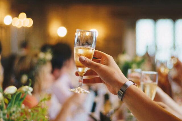 暑気払いにふさわしい挨拶のポイント 宴会やパーティーで使える挨拶文例ギフトコンシェルジュ リンベル