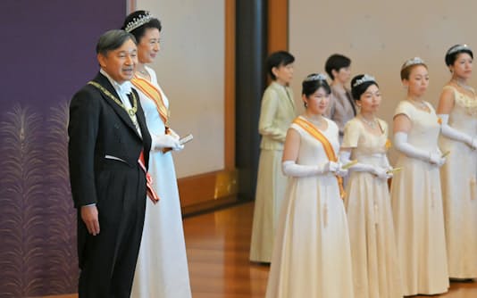 恭賀新春とは？ 意味や読み方・謹賀新年との違い・使い方の文例手紙の書き方・文例All About