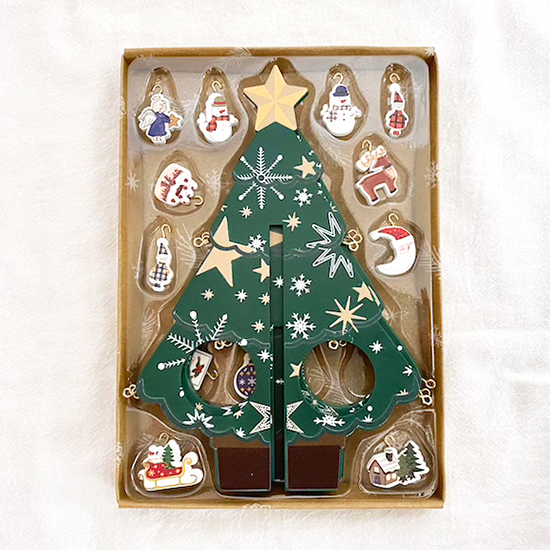 スリーコインズ ぬいぐるみ用ツリーコス 🎄🎄🎄 ポージープラッシーにピッタリサイズ 小さい子たちはお顔だけ出せばミニツリーに！プーさん くまのプーさん 維尼 維尼熊 小熊維尼 winniethepooh disney ポージープラッシー イーヨー スリーコインズ ぬいぐるみ用