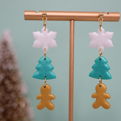 耳をクリスマスにデコレーション♪』 ピアスで飾り付けして気分もあがるクリスマスコレクションを発表株式会社スマートウェブのプレスリリース