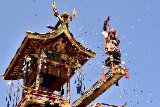 春の高山祭｢山王祭｣と高山祭屋台の総曳き揃え 高山市 トウメイハウス