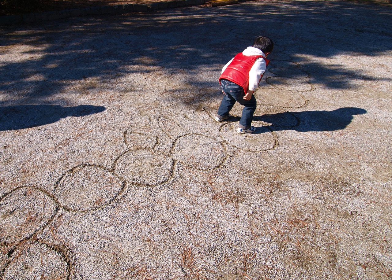 昔遊び」放課後等デイサービスminori.lab特定非営利活動法人 かかわり教室