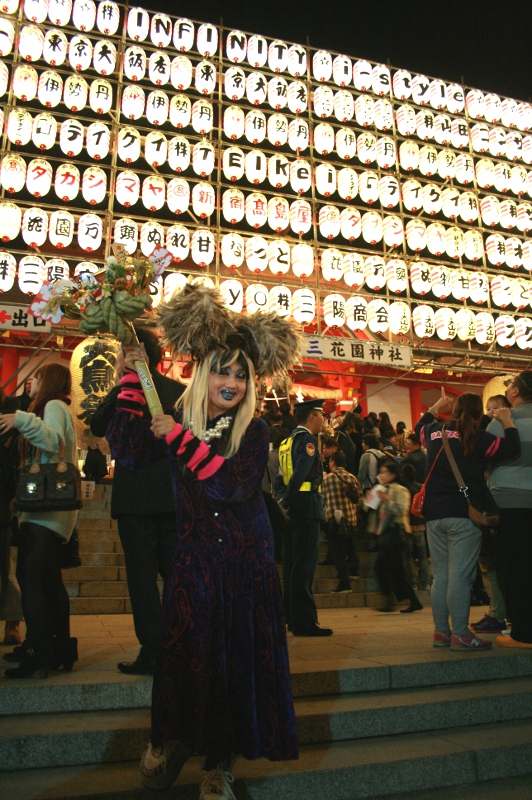 新宿花園神社「2023年酉の市」開催
