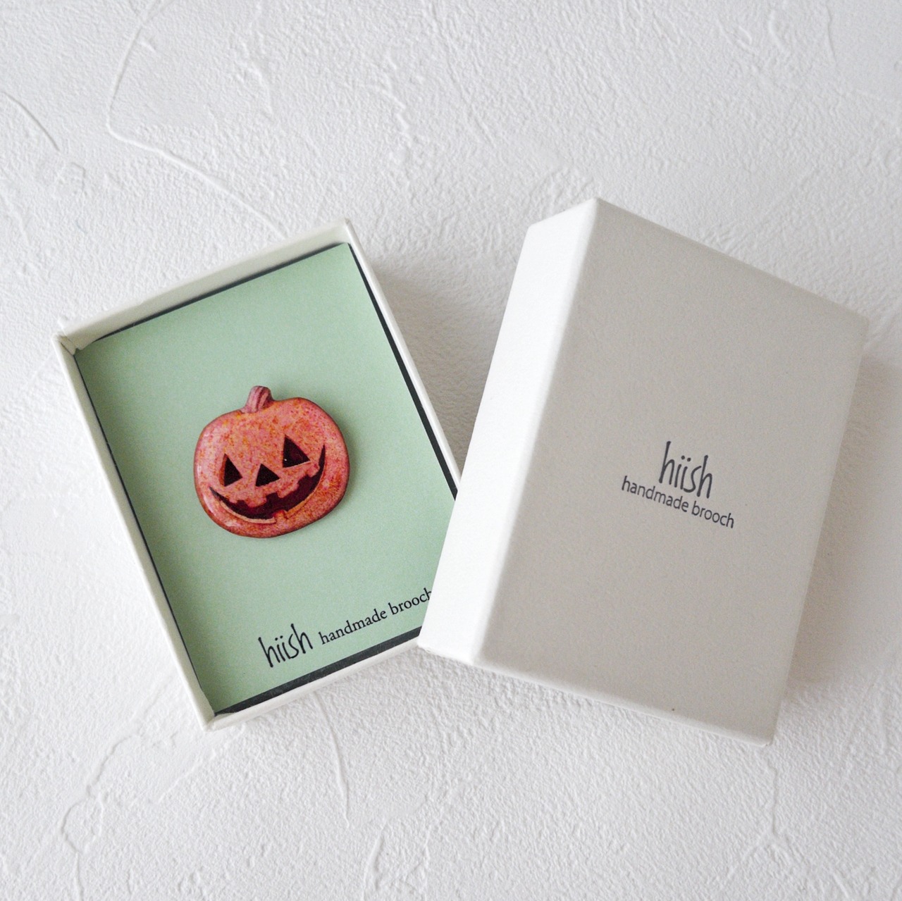 AmazonZerodis LEDブローチピン 25個 ハロウィン カボチャ型 パーティー記念品 点滅ピン ボタン LEDライトアップバッジLED発光ピンブローチ かわいい漫画 ハロウィン LEDブローチ サプライオーガナイザーブローチ 通販