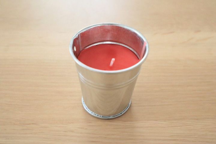 花火のろうそくが倒れてしまうのは子どものアレを使って解決！ - ママズハッカー mama's hacker