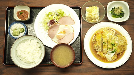 神楽坂 青山シャンウェイ 外苑前の本店はドラマ「孤独のグルメ」にも 登場した人気店 王道メニューが一通り出てくるランチセット✨ さすがに多過ぎる🐷神楽坂グルメ毛沢東スペアリブ毛沢東スパイス