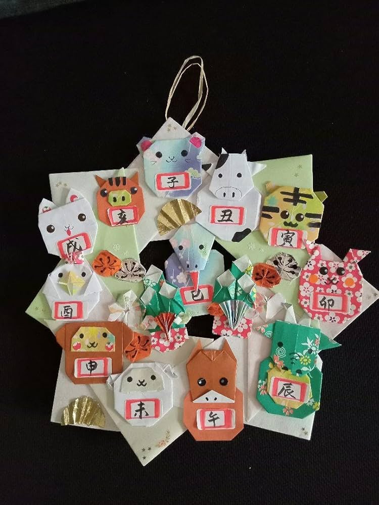 お正月の折り紙の作り方。簡単に1月の飾りを子供でもおしゃれに作れます♪幼稚園や保育園の保育の製作にも最適ですおりがみっこⅡ