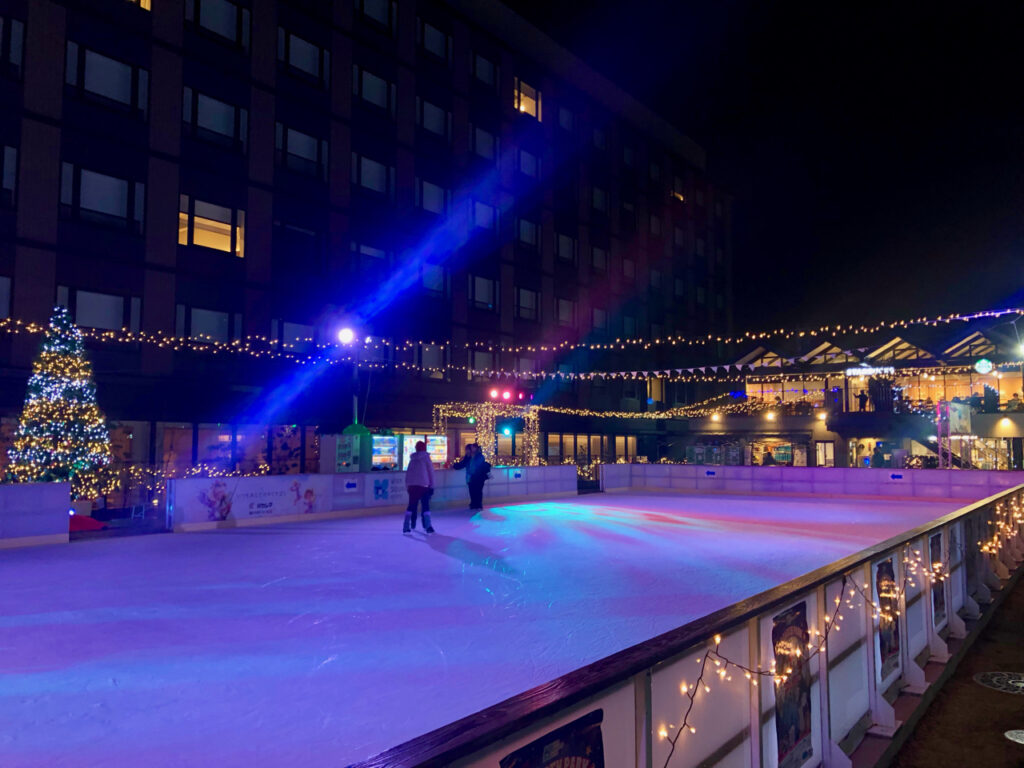 アイスパーティーパーク 氷上のアソビバ ビバスクエア京都 │京都府の人気イベント│旅色