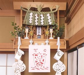 お正月の神棚のお供え物や並べ方を解説