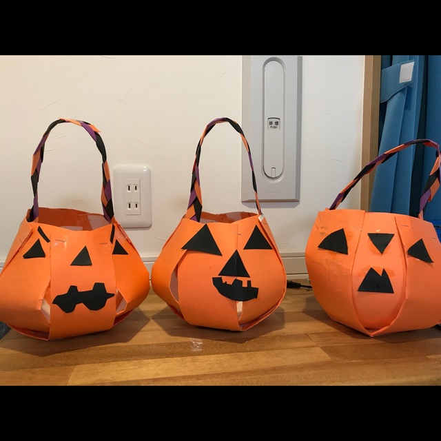 再販 ハロウィンカボチャ製作 ジャックオーランタンのお菓子入れ5個セット！！ - NOMKIGALLERYminne byGMOペパボ国内最大級のハンドメイド・手作り通販サイト