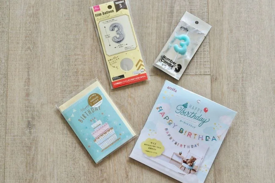 誕生日ケーキの飾りはセリアのかわいいピックやローソクで