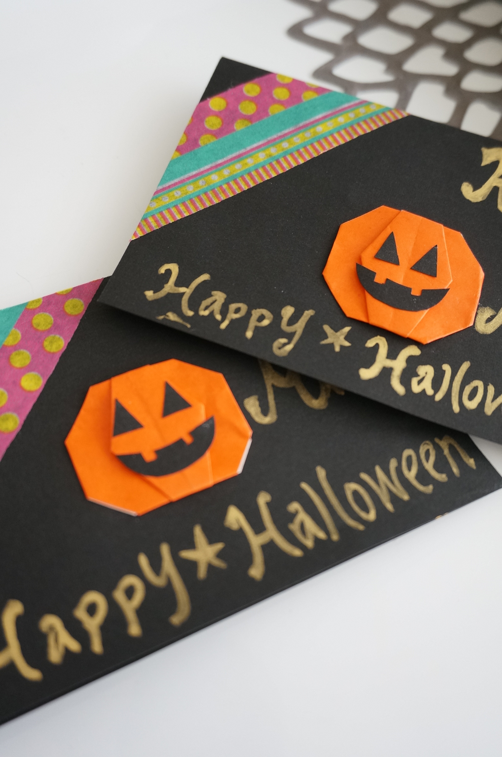 カーブはさみで作る ハロウィンのグリーティングカード手作りレシピクロバー株式会社