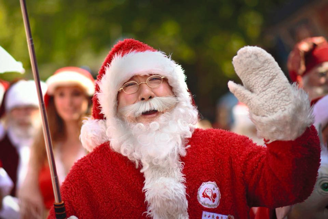 サンタさん、プレゼント配りにフィンランドを出発！ 写真4枚 国際ニュース：AFPBB News