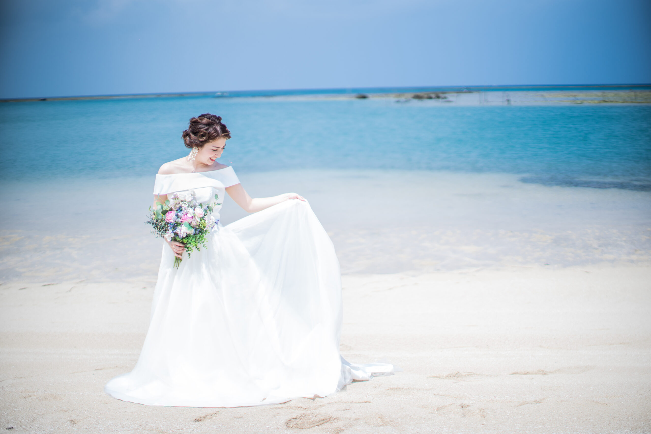 ビーチウエディングで真似したくなるかわいいポーズ集めましたPhotorait