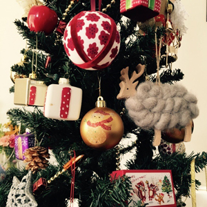 クリスマスのプレゼント交換が盛り上がる楽しいアイデア8選！Happy Birthday Project ハピバ