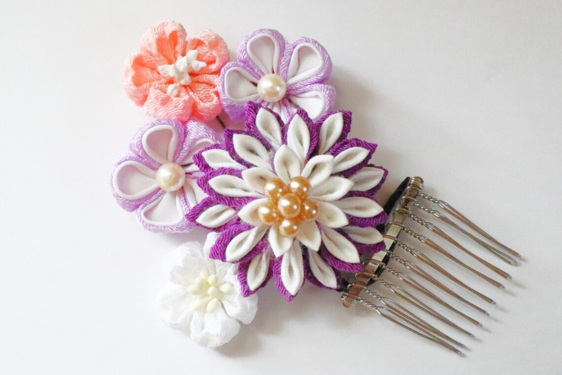 100均材料だけで つまみ細工 kanzashi flower 成人式卒業式 髪飾り作り方