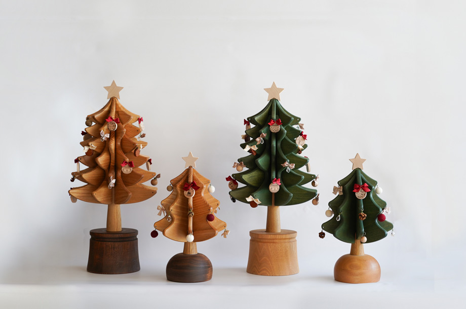 クリスマスツリー屋外でおしゃれに飾り付けできる分解収納可能なツリーを自作DIYフレームDIYラボ