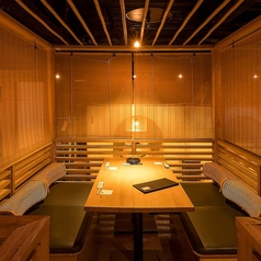 思わず眠くなる客も多いという新設の小上がりこたつ席 - 仙台経済新聞