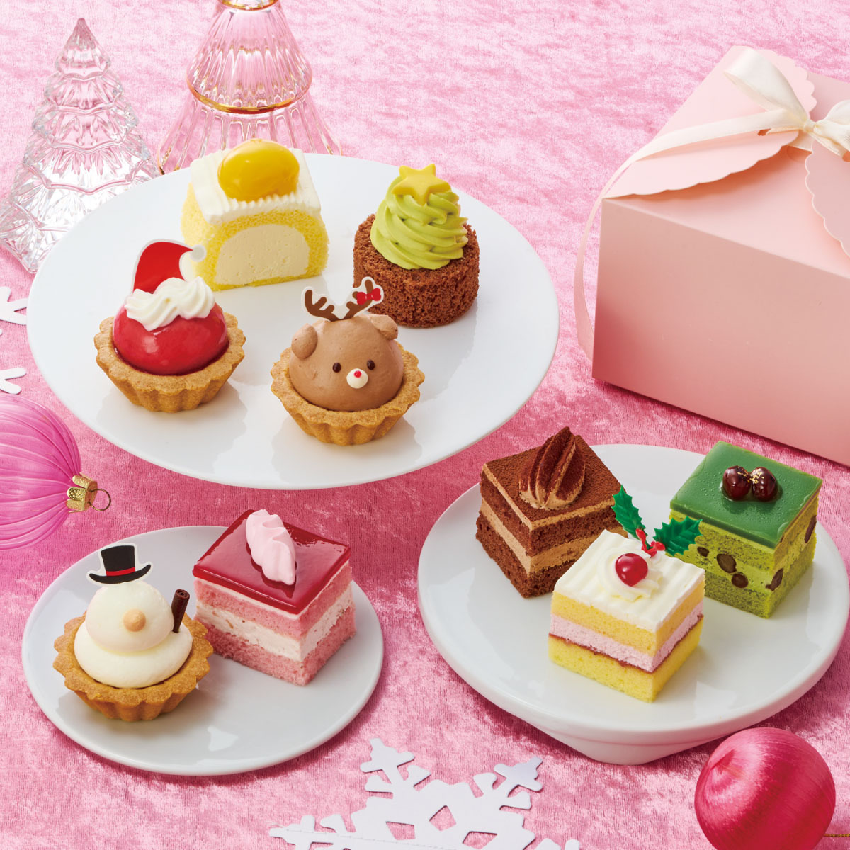 イオンのクリスマスケーキ2022予約販売、「Noix 木の実のロールケーキ 」「パステルプリンのブッシュドノエル」「ANTIQUEのショコラブラウニー」ほか名店・有名シェフ監修ケーキは10種類、“すみっコぐらし”とんかつのケーキも2022年10月5日- エキサイトニュース
