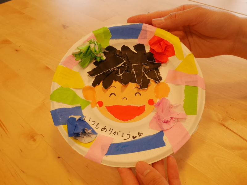 今日の主役メダル〜父の日にもってこい！作った後も楽しめるプレゼント製作〜保育と遊びのプラットフォーム ほいくる